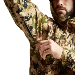 'Sitka' Men's Dew Point Jacket - Optifade Subalpine -Fashion Clothing Store Img SITKA BG 2021 50254 SA Mens Dew Point Jacket Optifade Subalpine 1000p Studio 0758 1024x1024@2x